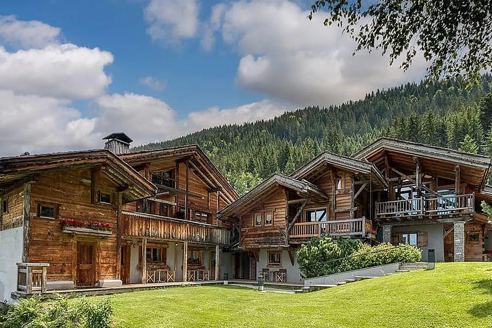 Lieux événementiels, LES SERVAGES D'ARMELLE ****