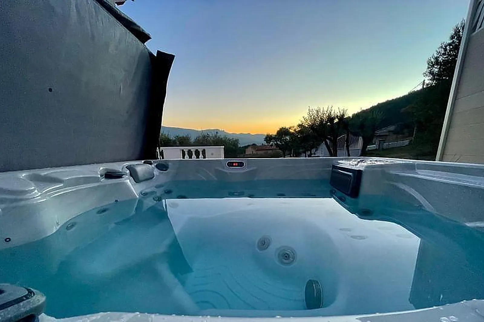 Lieux événementiels, LES SOURCES DE PASITHÉA