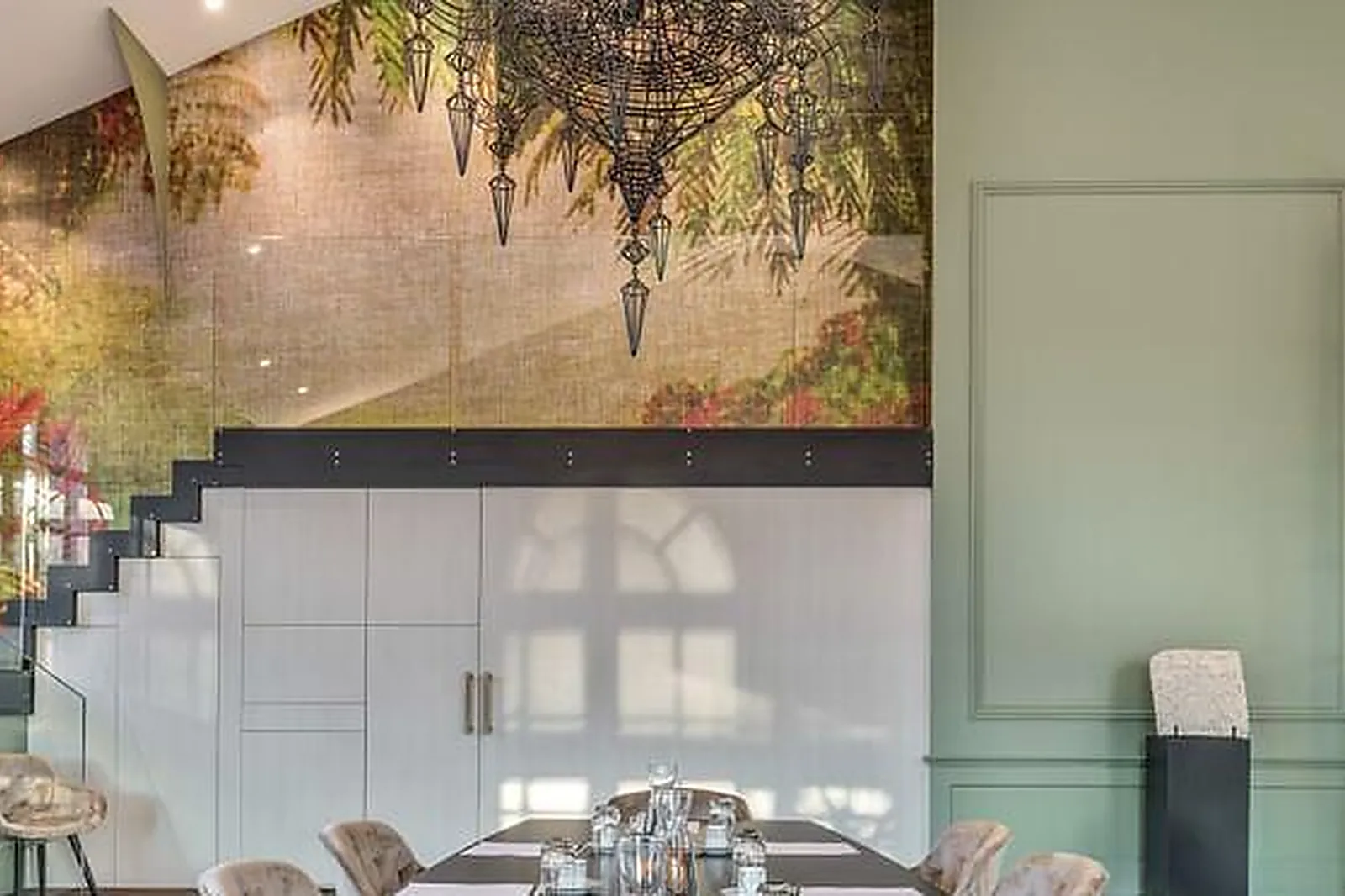 Lieux événementiels, LES SUITES DE L'ILE BARBE