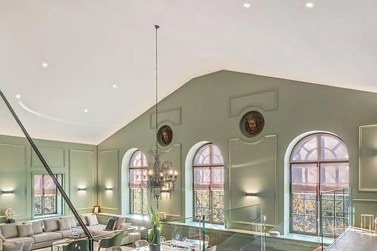 Lieux événementiels, LES SUITES DE L'ILE BARBE