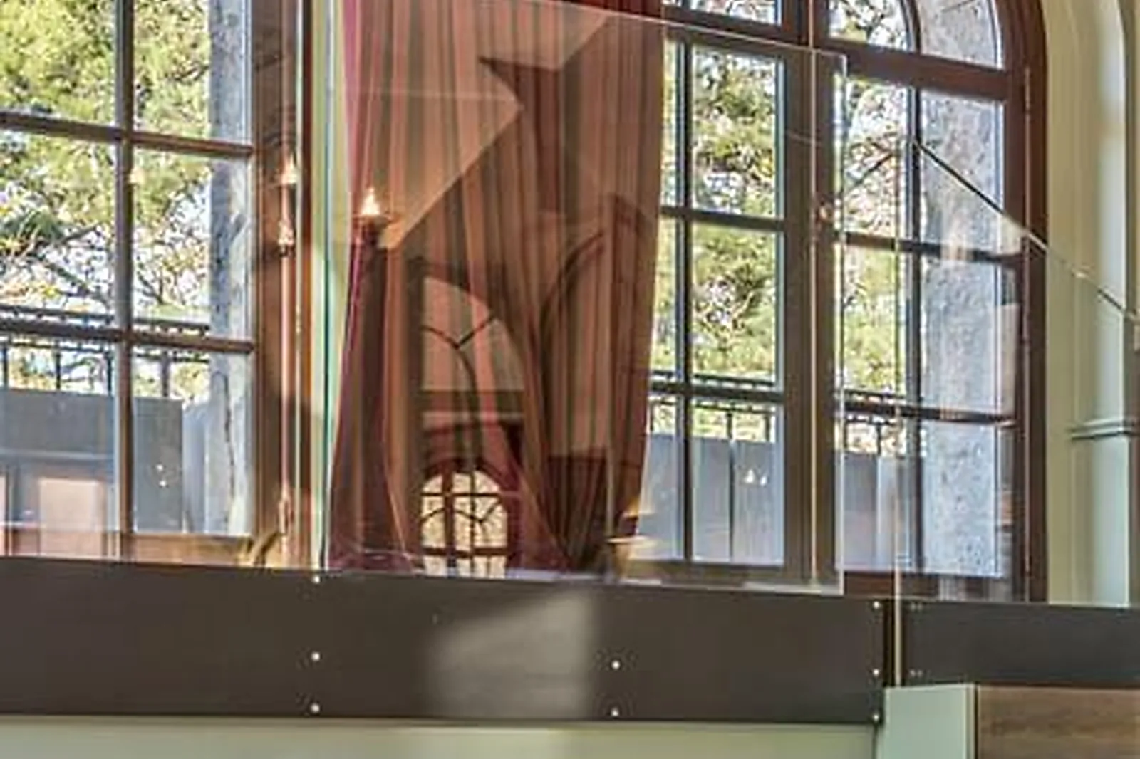 Lieux événementiels, LES SUITES DE L'ILE BARBE