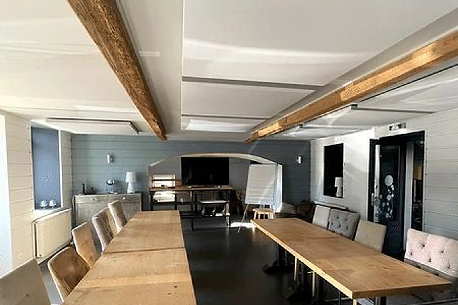 Lieux événementiels, LES TERRES ROUGES