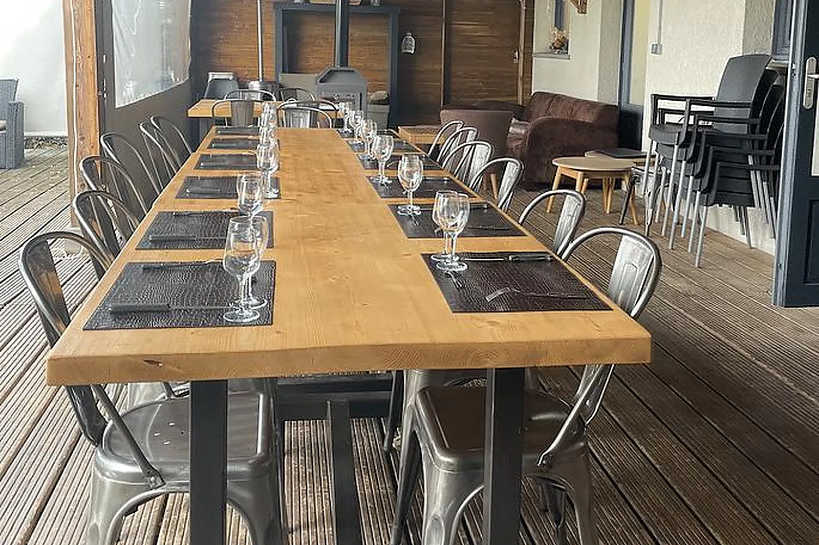 Lieux événementiels, LES TERRES ROUGES