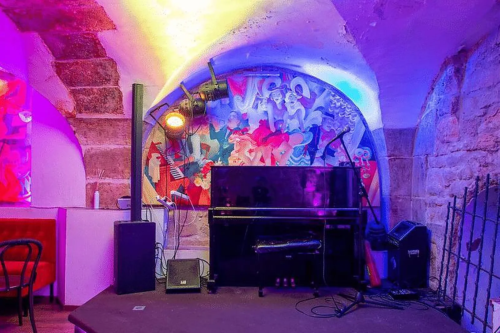 Lieux événementiels, LES DESSOUS DU PANTHÉON LE PORT DU SALUT