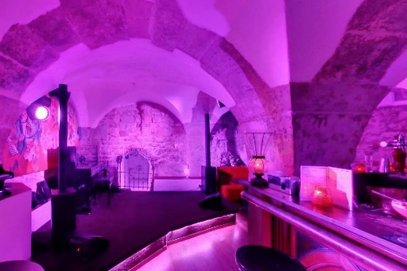 Lieux événementiels, LES DESSOUS DU PANTHÉON LE PORT DU SALUT