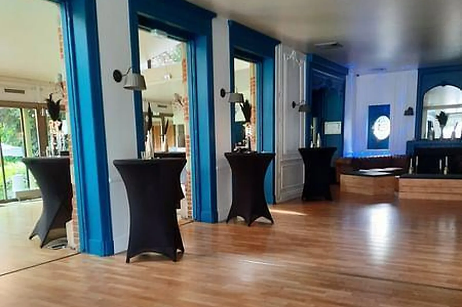 Lieux événementiels, IRATY WORKPLACE AIRPORT / TRAIN