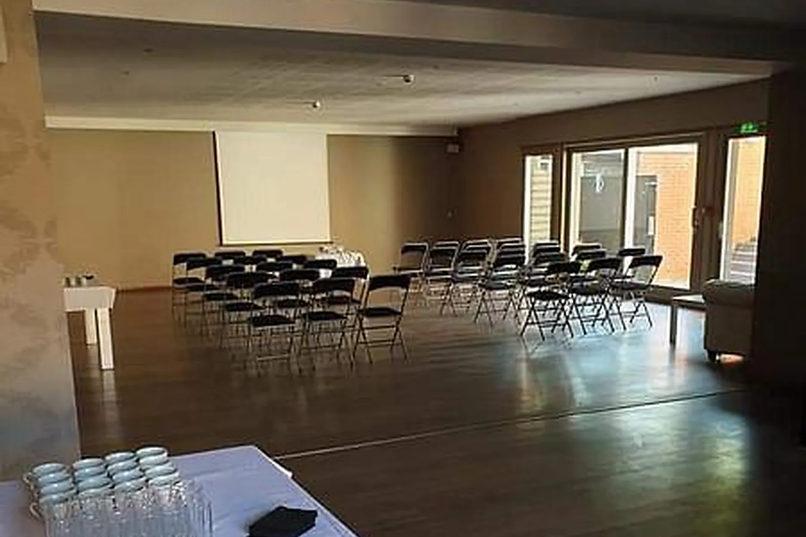 Lieux événementiels, IRATY WORKPLACE AIRPORT / TRAIN