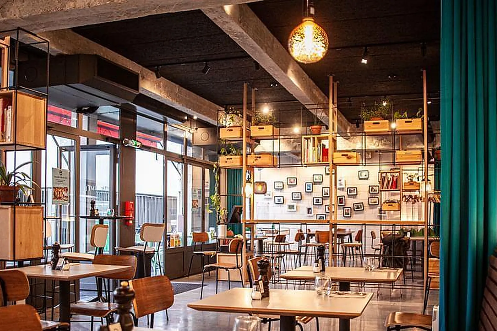 Lieux événementiels, LES PETITS PLATS DE MAURICE