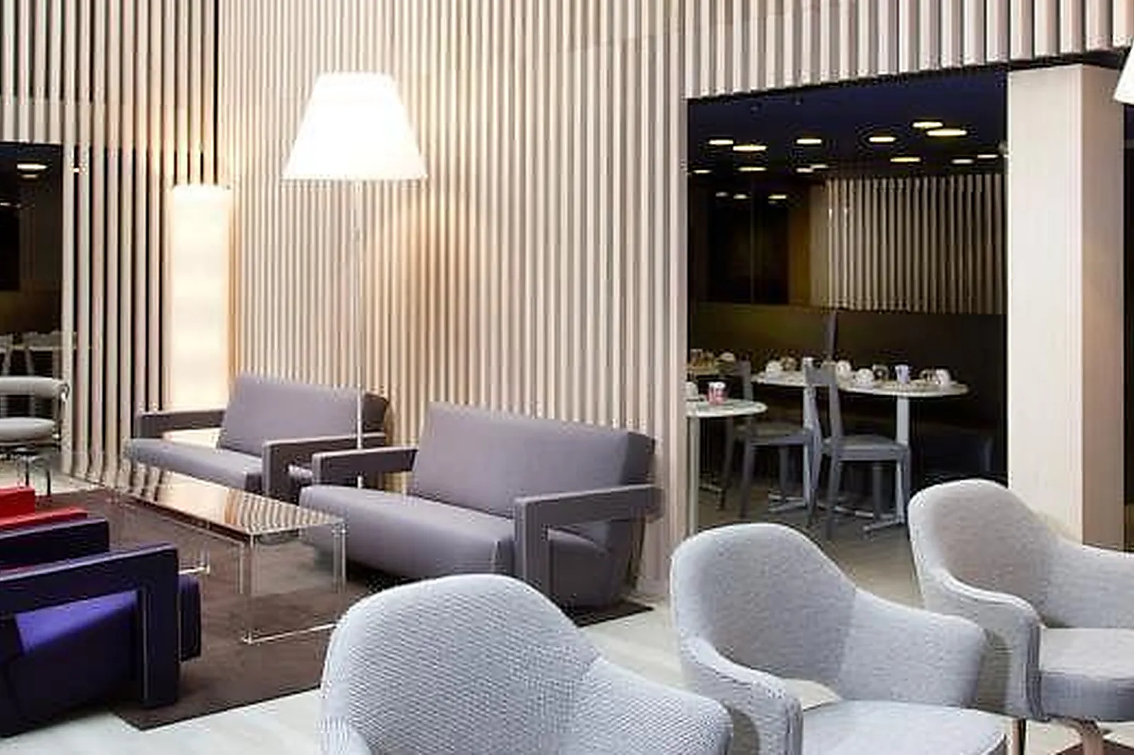 Lieux événementiels, LIBERTEL GARE DE L'EST FRANÇAIS ***