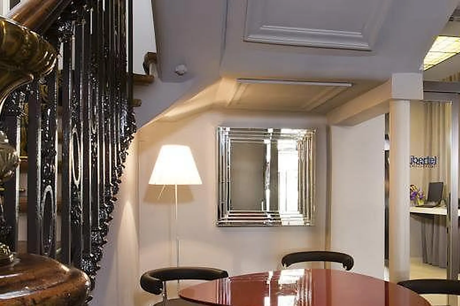 Lieux événementiels, LIBERTEL GARE DE L'EST FRANÇAIS ***