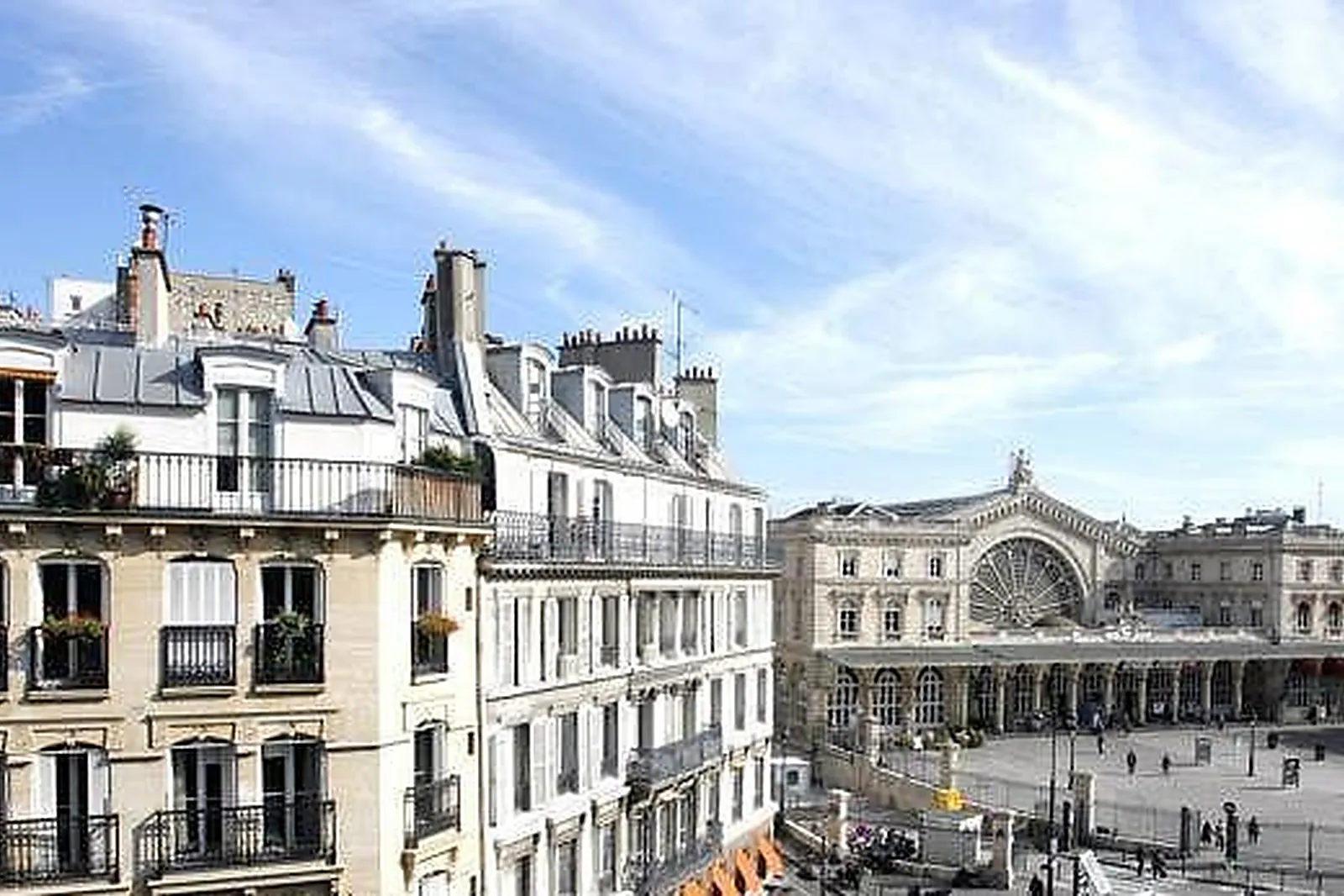 Lieux événementiels, LIBERTEL GARE DE L'EST FRANÇAIS ***
