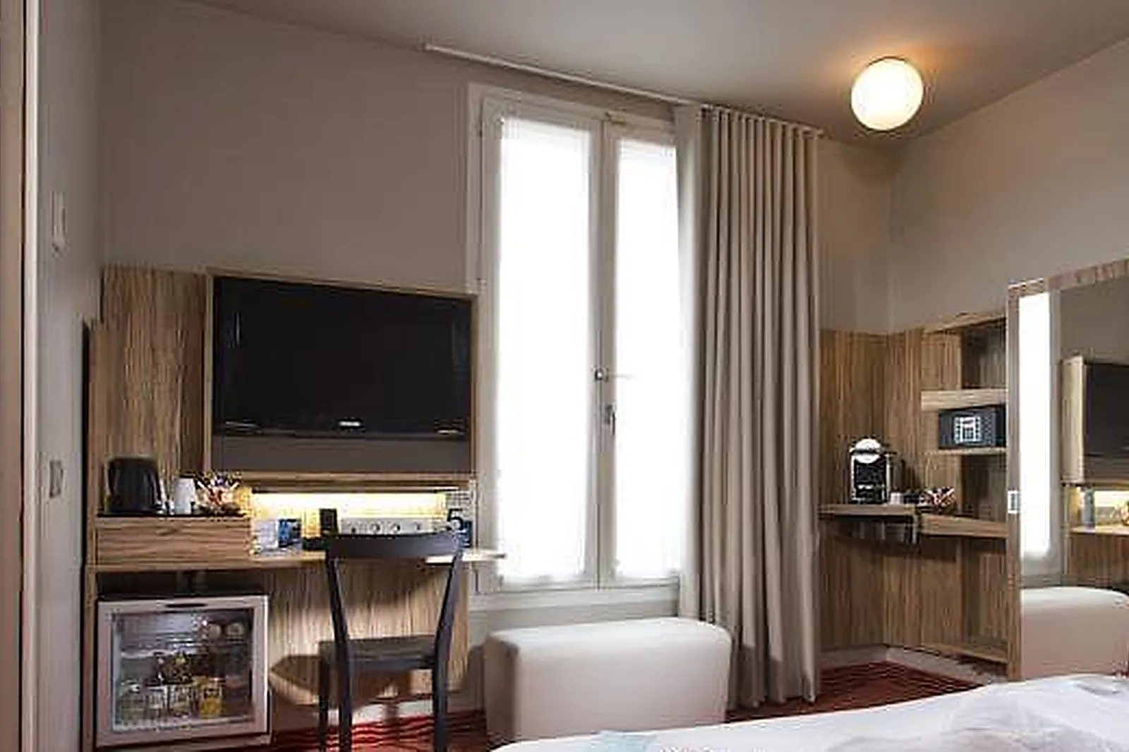 Lieux événementiels, LIBERTEL GARE DE L'EST FRANÇAIS ***