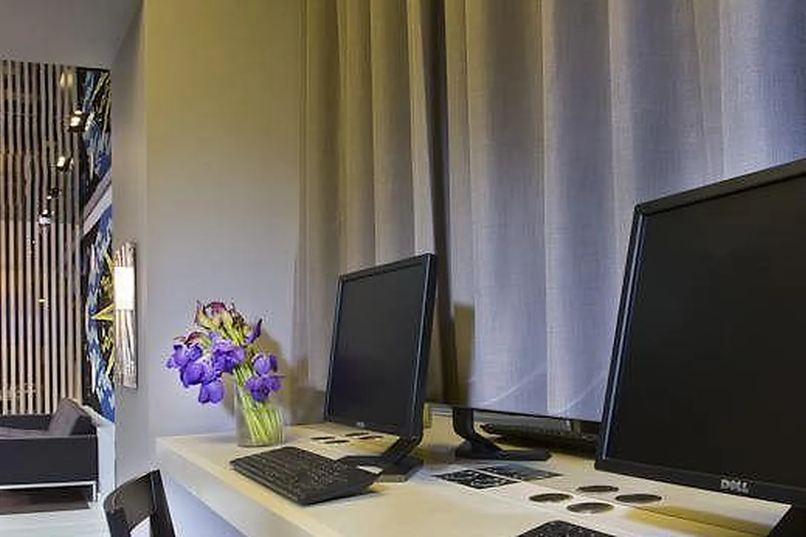 Lieux événementiels, LIBERTEL GARE DE L'EST FRANÇAIS ***