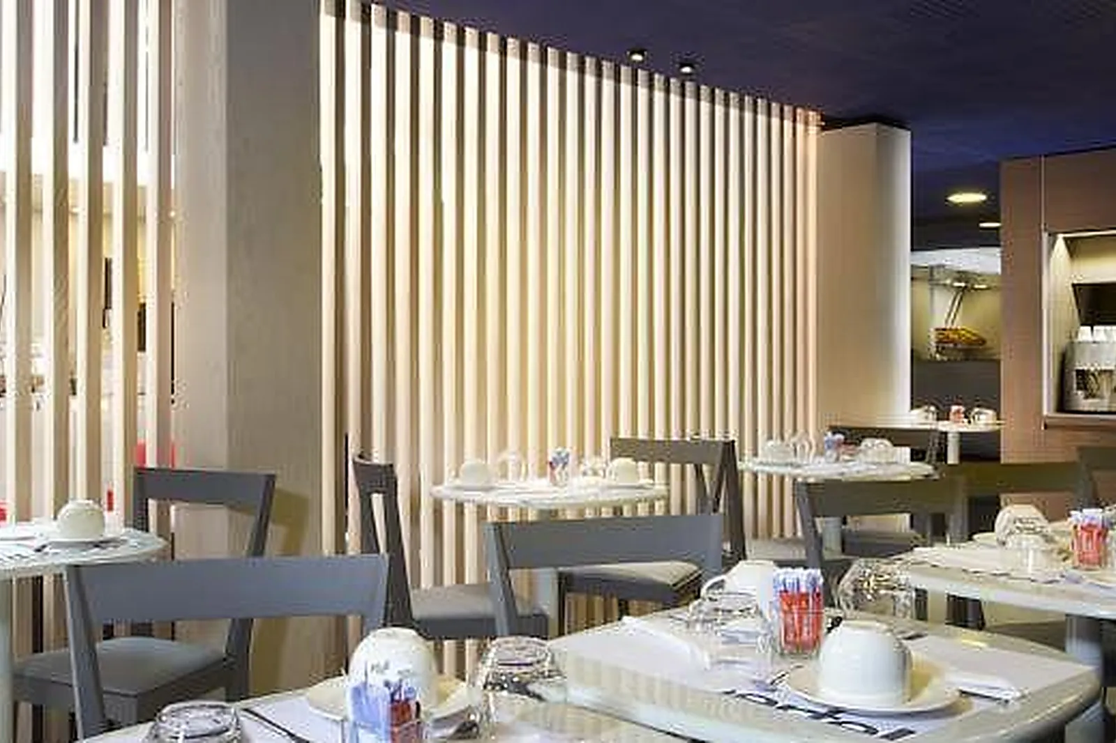 Lieux événementiels, LIBERTEL GARE DE L'EST FRANÇAIS ***