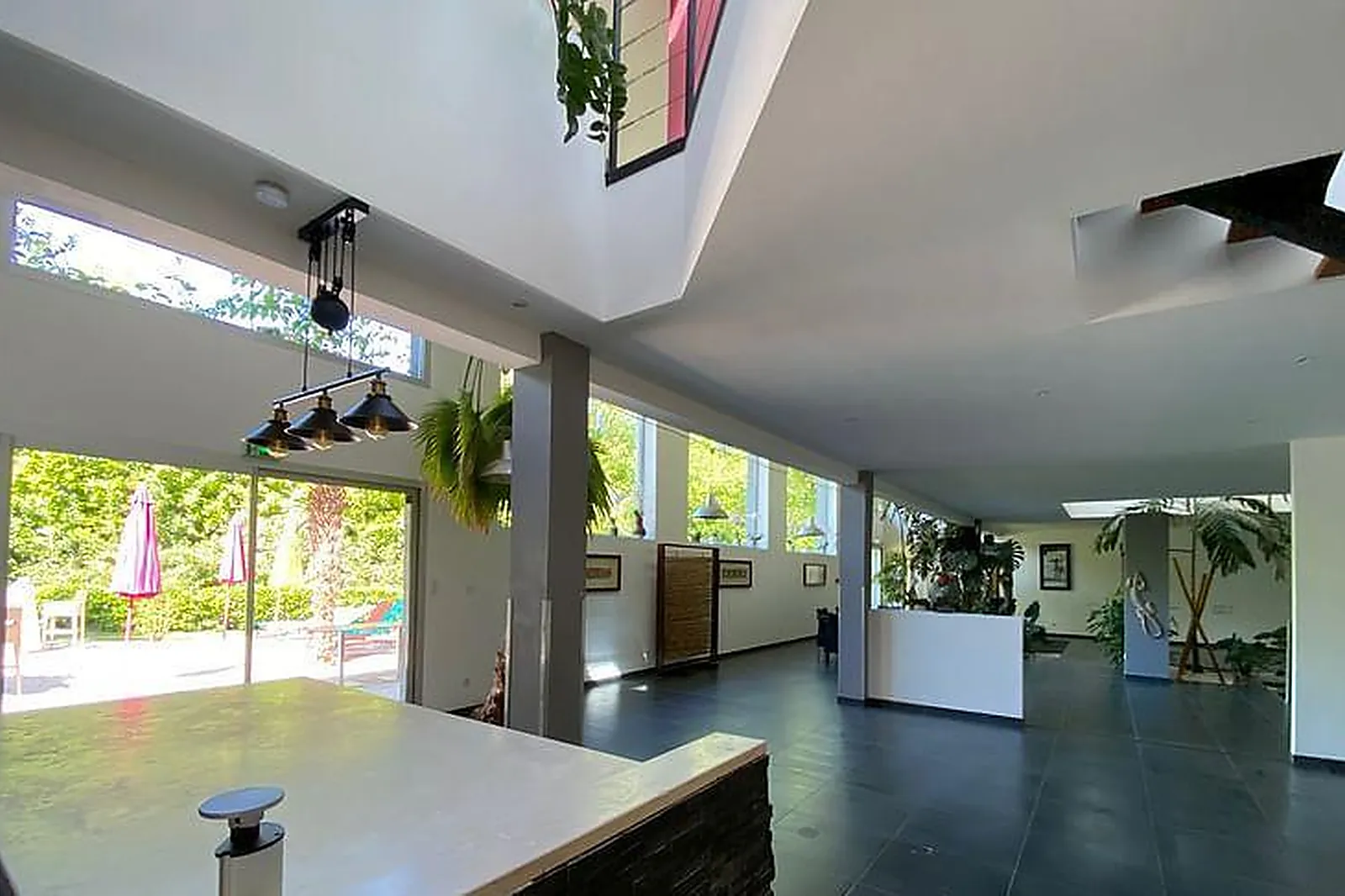 Lieux événementiels, MULTIBURO NANTES EST