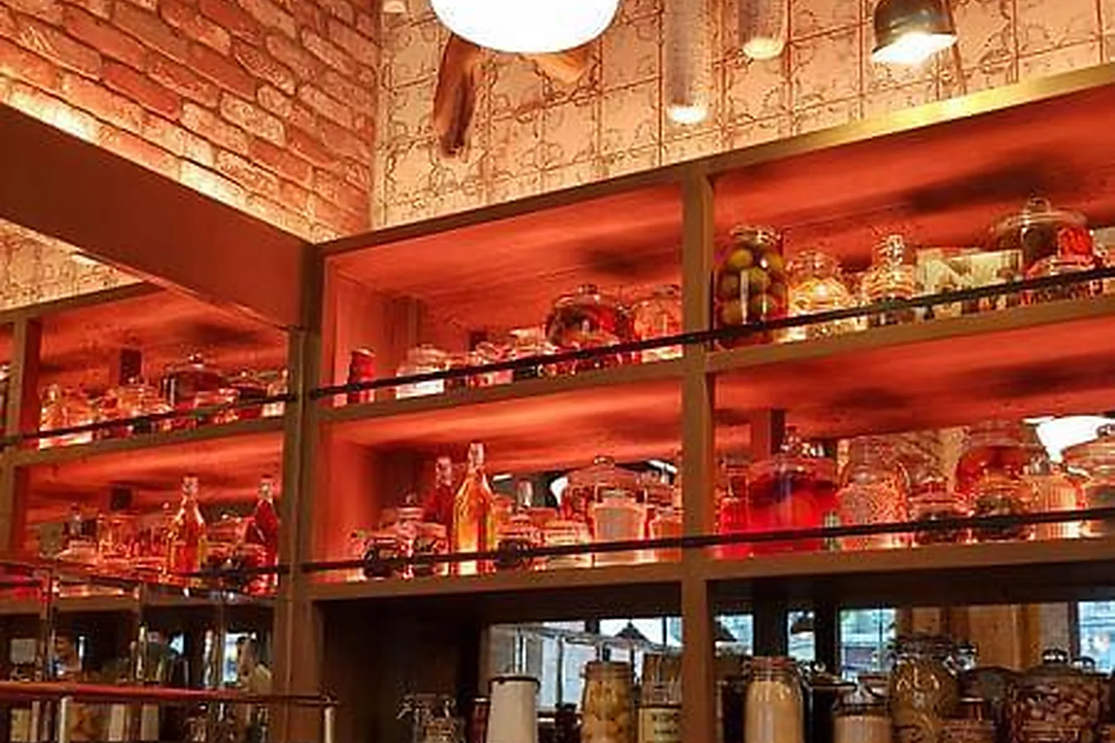 Lieux événementiels, LITTLE NONNA