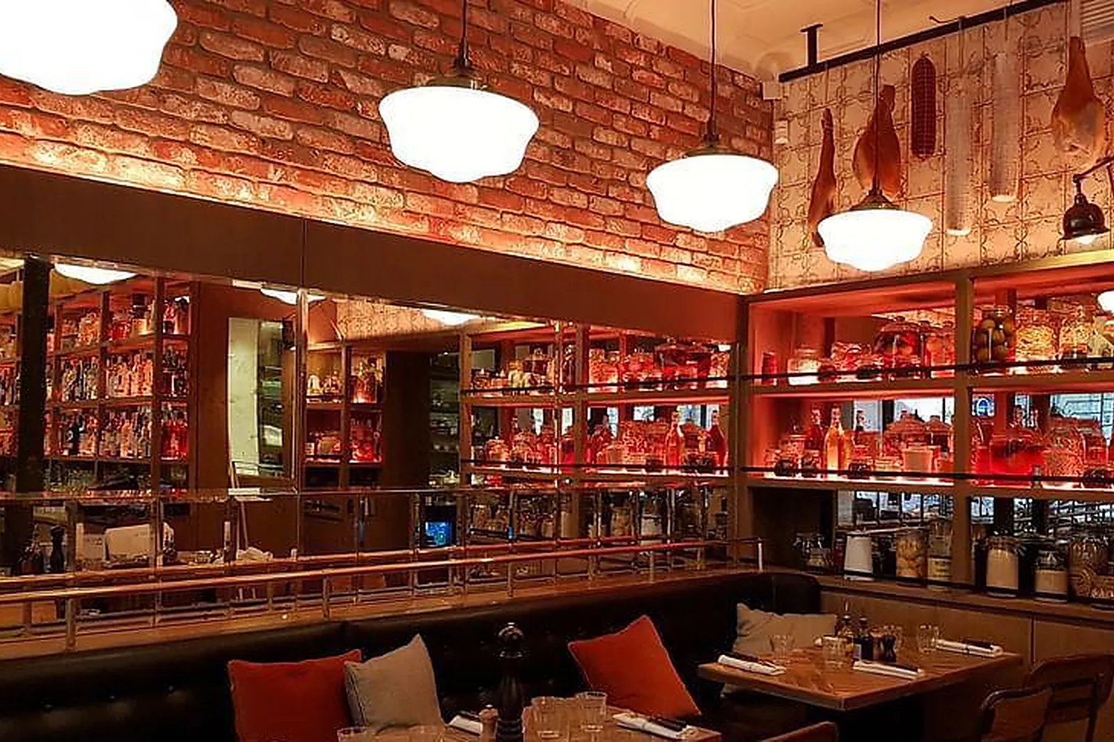 Lieux événementiels, LITTLE NONNA