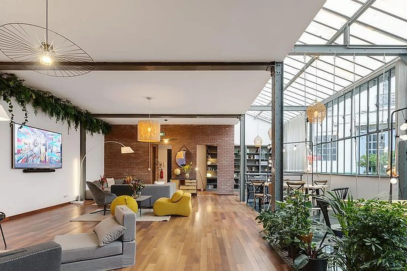 Lieux événementiels, LOFT ATYPIQUE SOUS VERRIÈRE