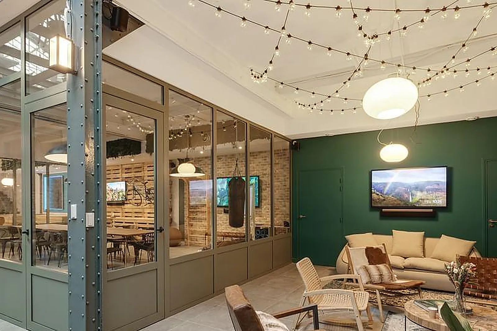 Lieux événementiels, LOFT ATYPIQUE SOUS VERRIÈRE