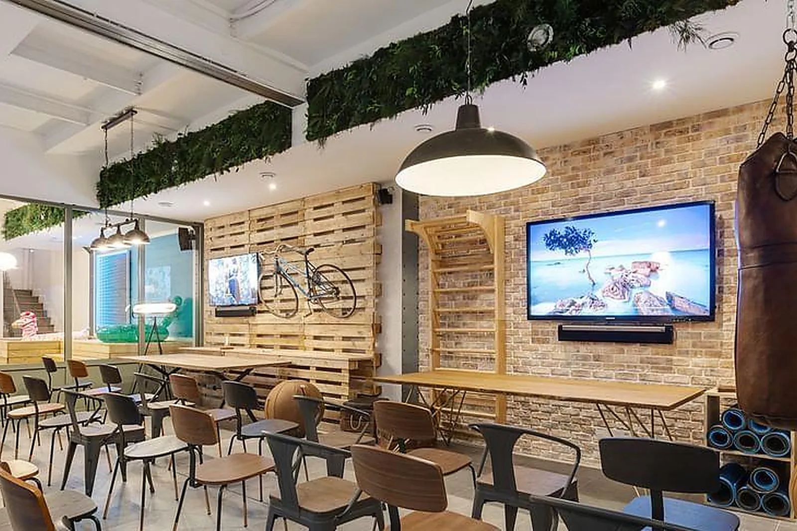 Lieux événementiels, LOFT ATYPIQUE SOUS VERRIÈRE