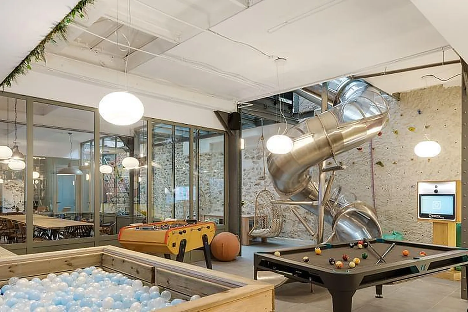 Lieux événementiels, LOFT ATYPIQUE SOUS VERRIÈRE