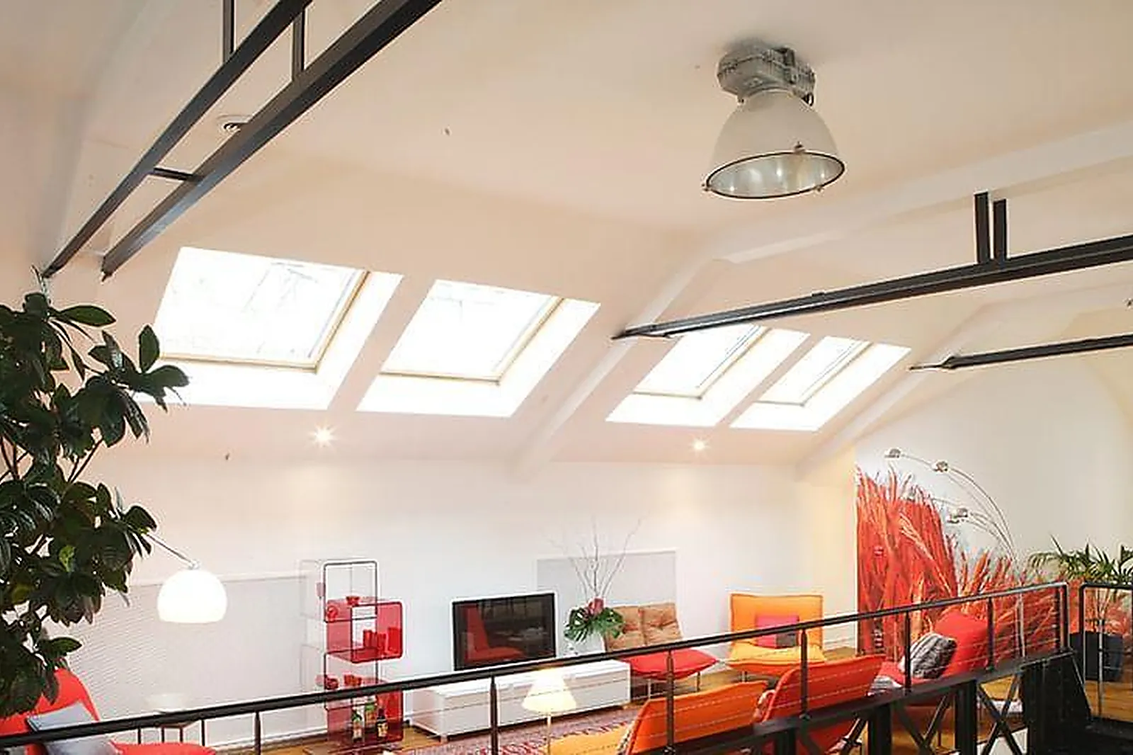 Lieux événementiels, LOFT GRENETA