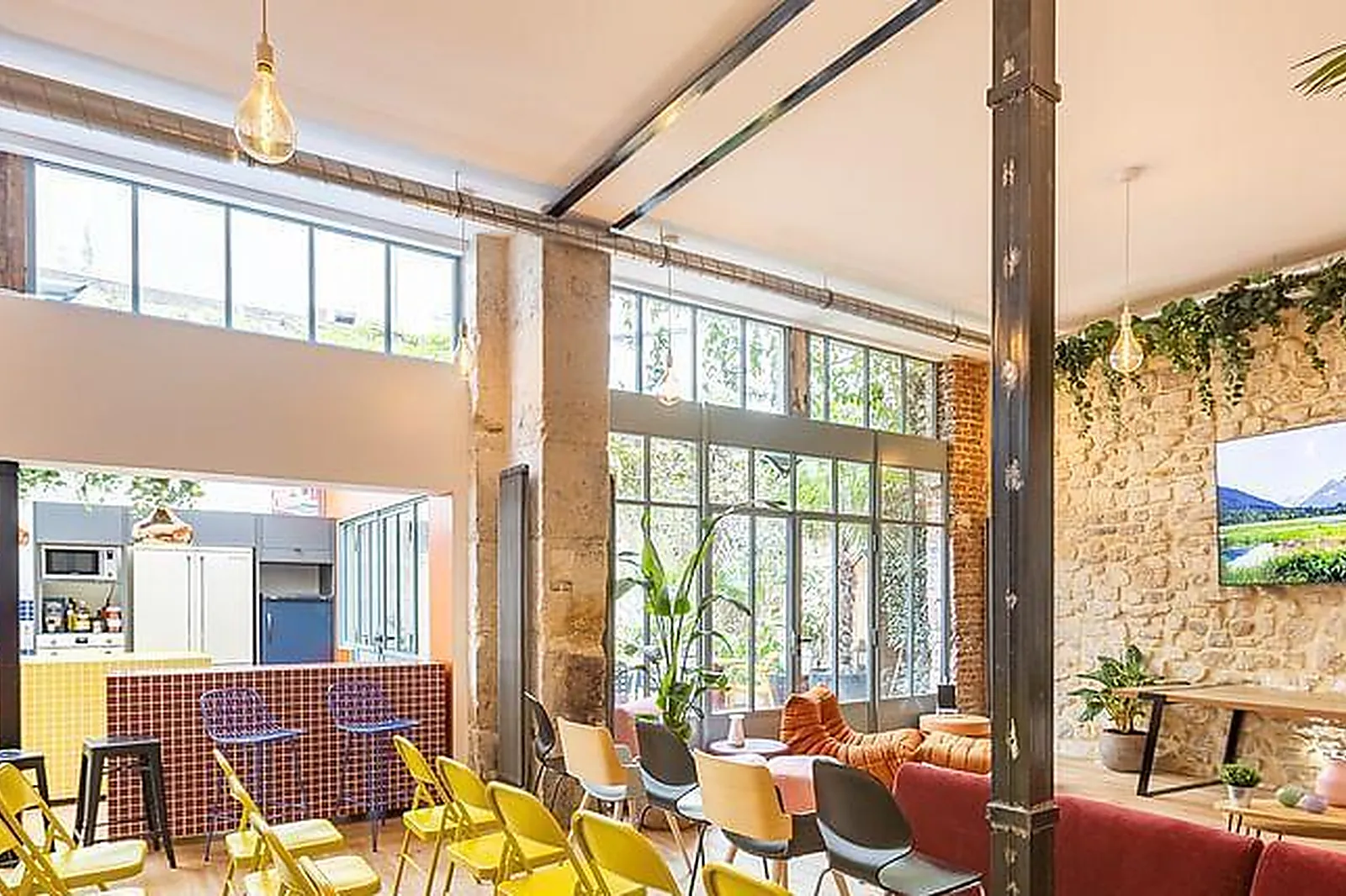 Lieux événementiels, LOFT D'ARTISTE AVEC TERRASSE EN PLEIN COEUR DE PARIS