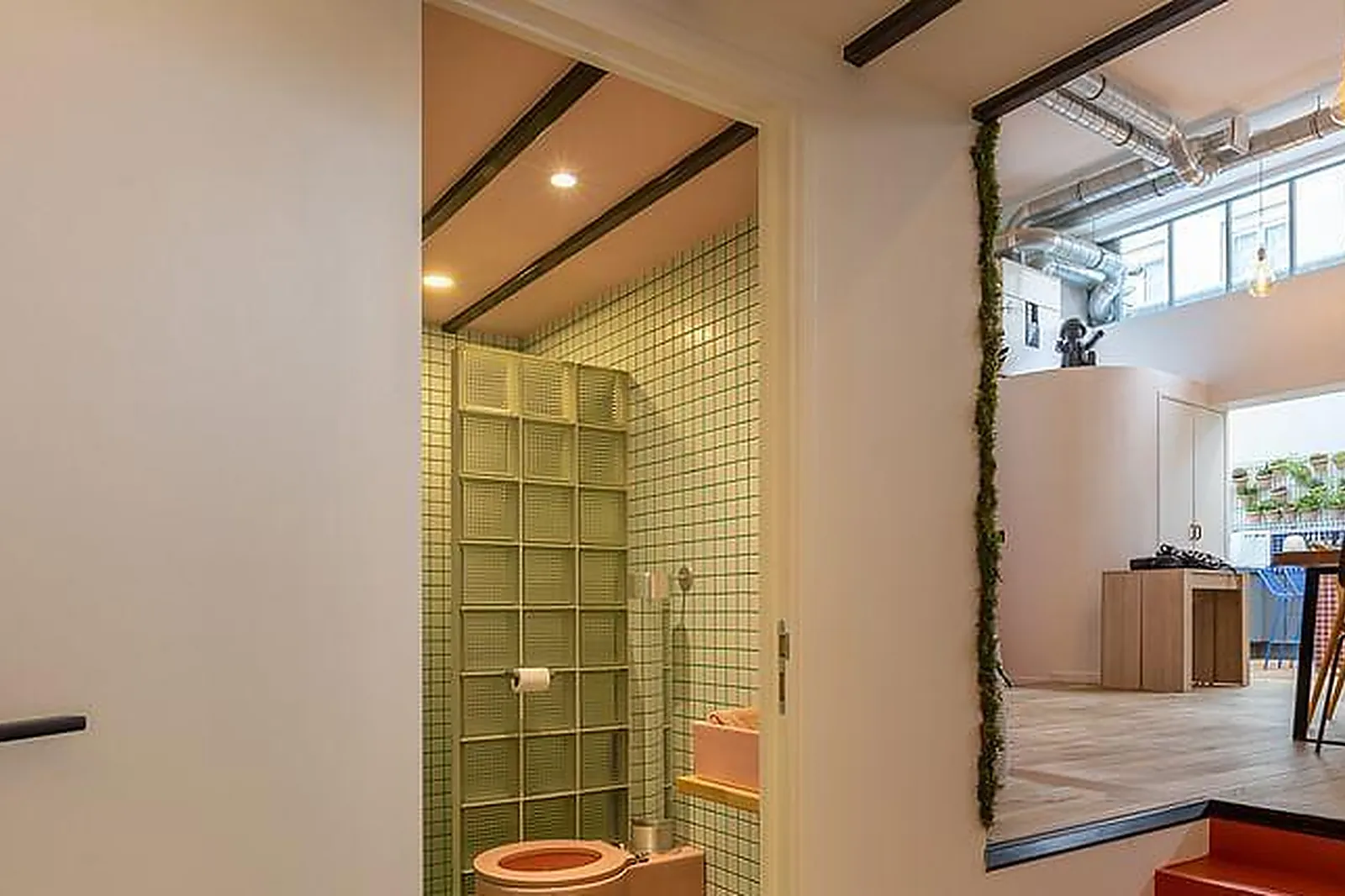 Lieux événementiels, LOFT D'ARTISTE AVEC TERRASSE EN PLEIN COEUR DE PARIS