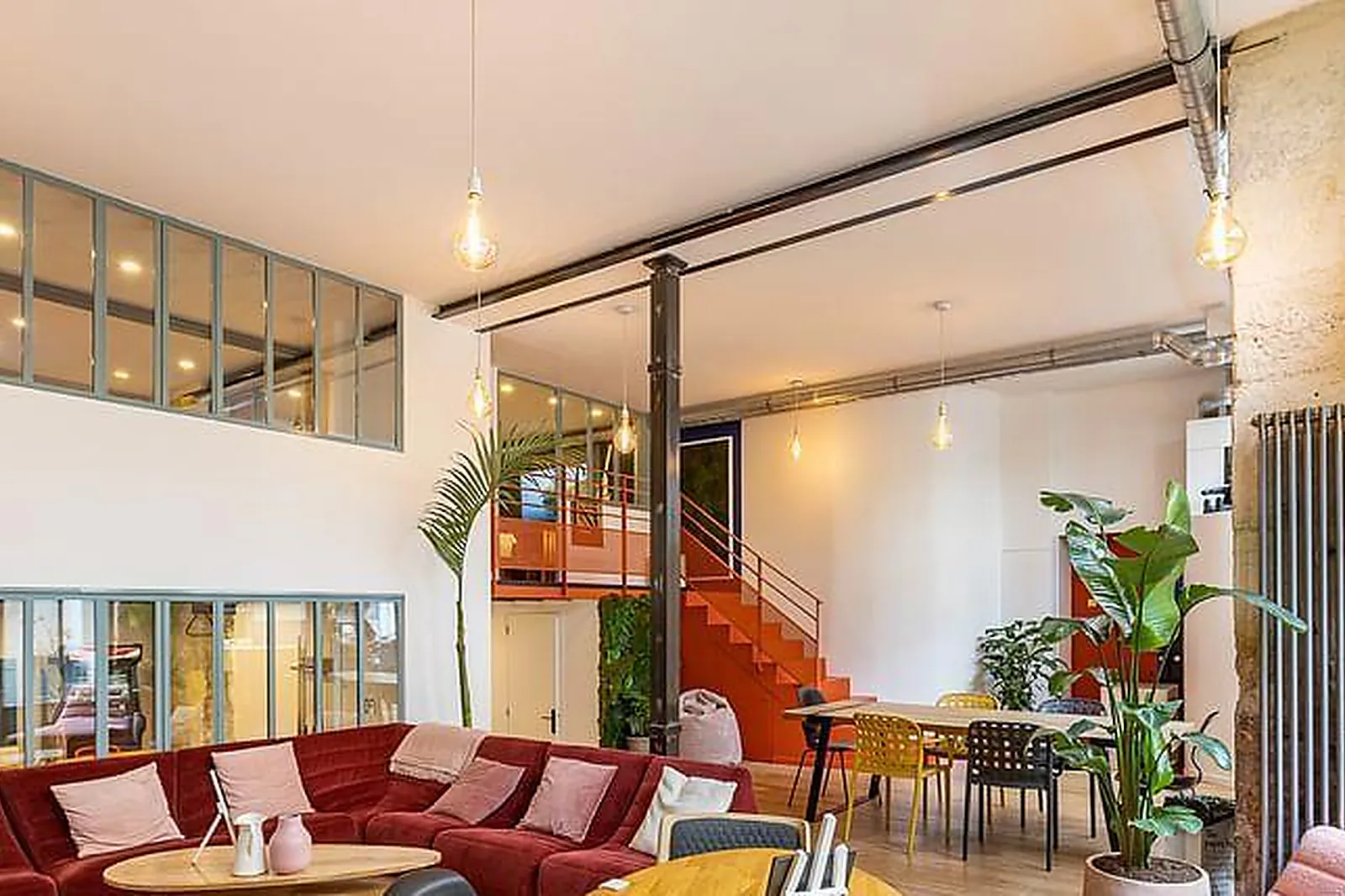 Lieux événementiels, LOFT D'ARTISTE AVEC TERRASSE EN PLEIN COEUR DE PARIS