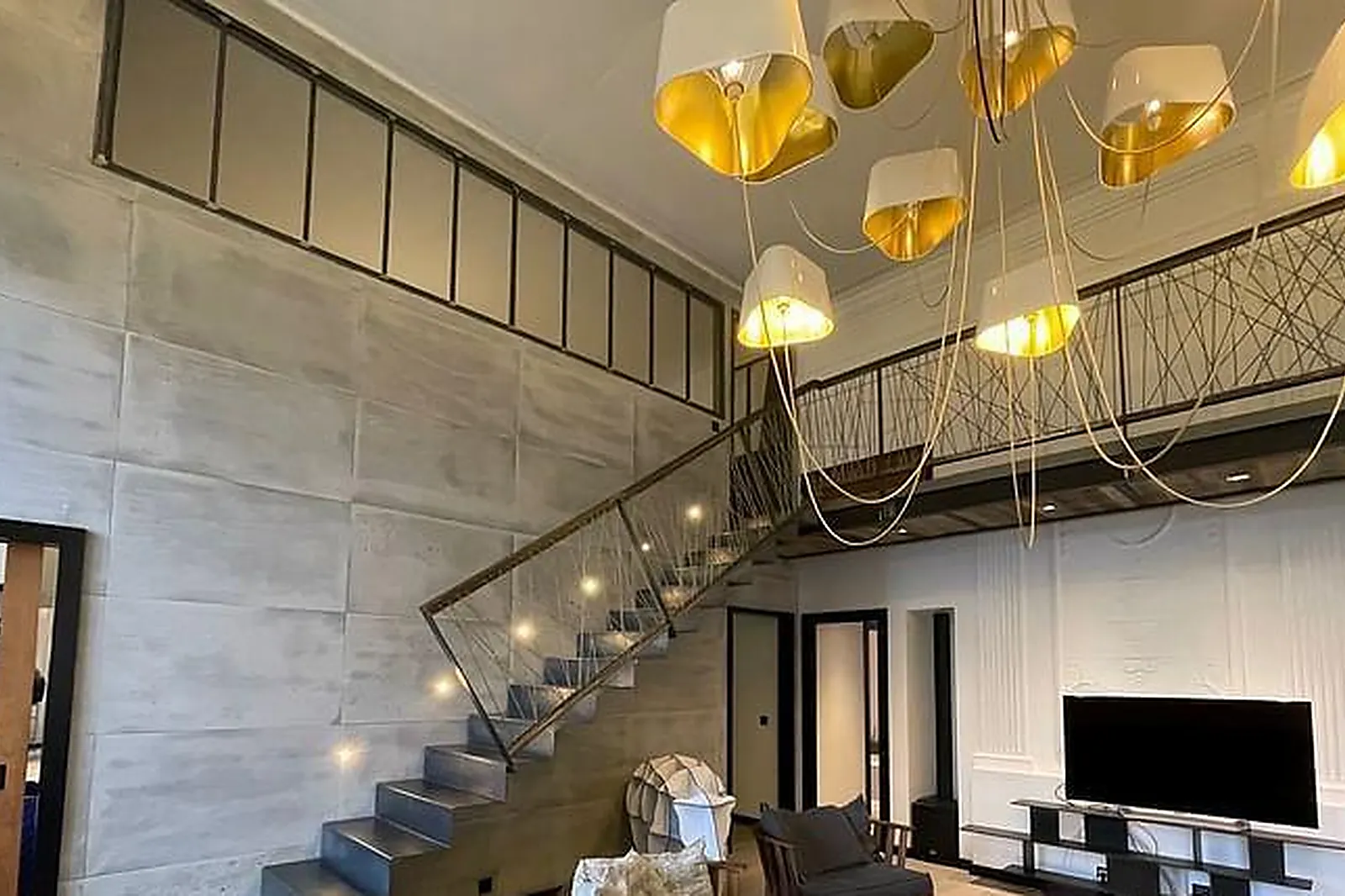 Lieux événementiels, LOFT LE SECRET DE BALMORAL