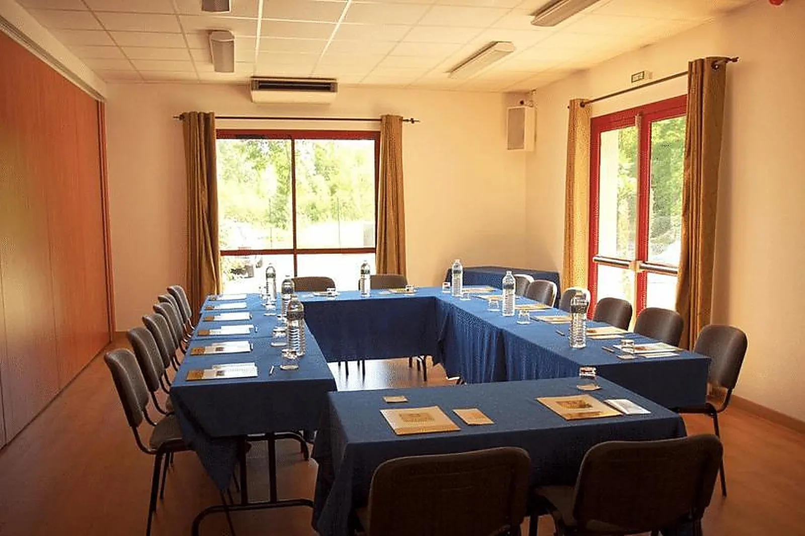 Lieux événementiels, LOGIS HÔTEL RESTAURANT SOLENCA***