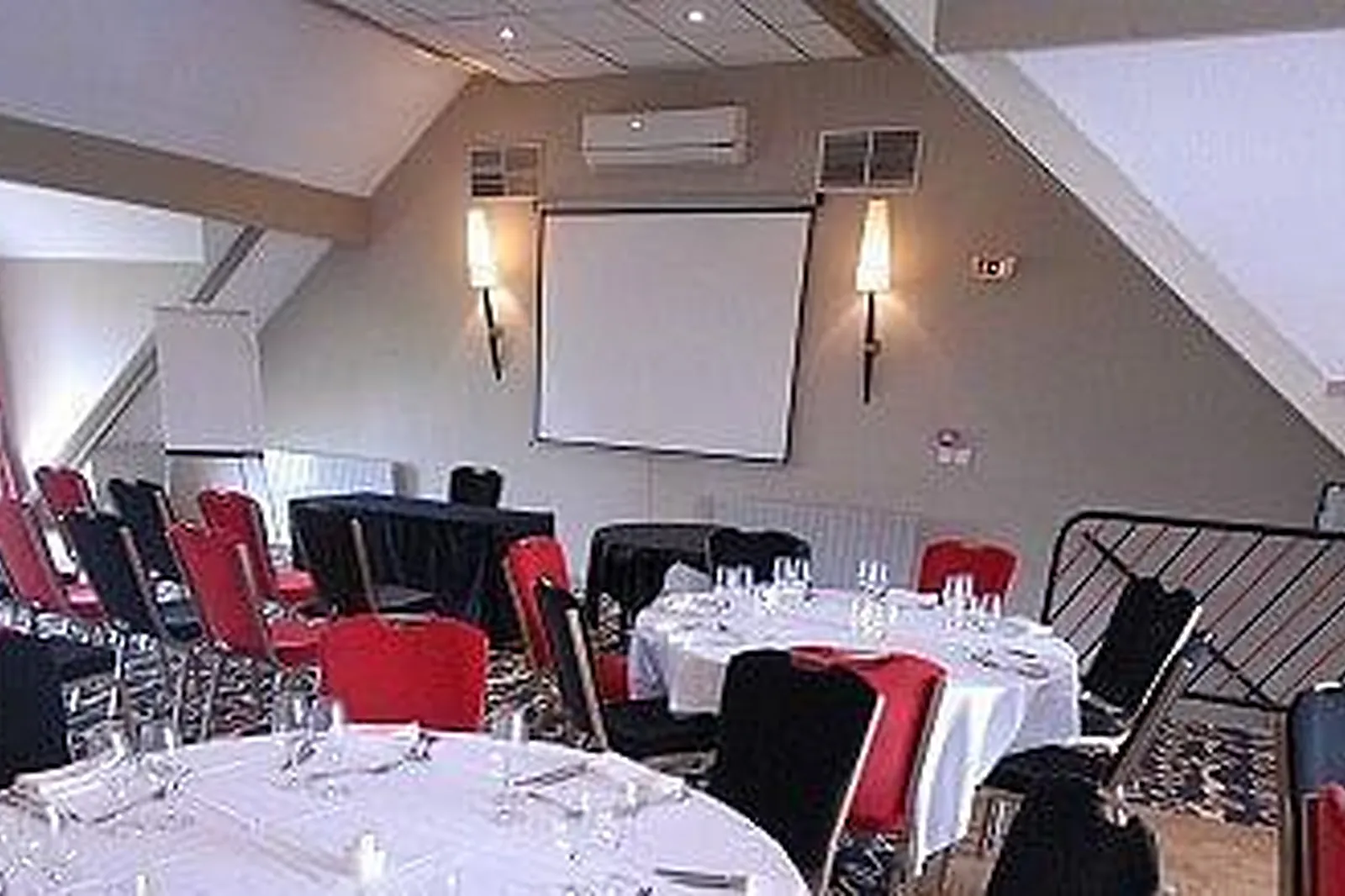 Lieux événementiels, LOGIS L'ORÉE DE CHARTRES***