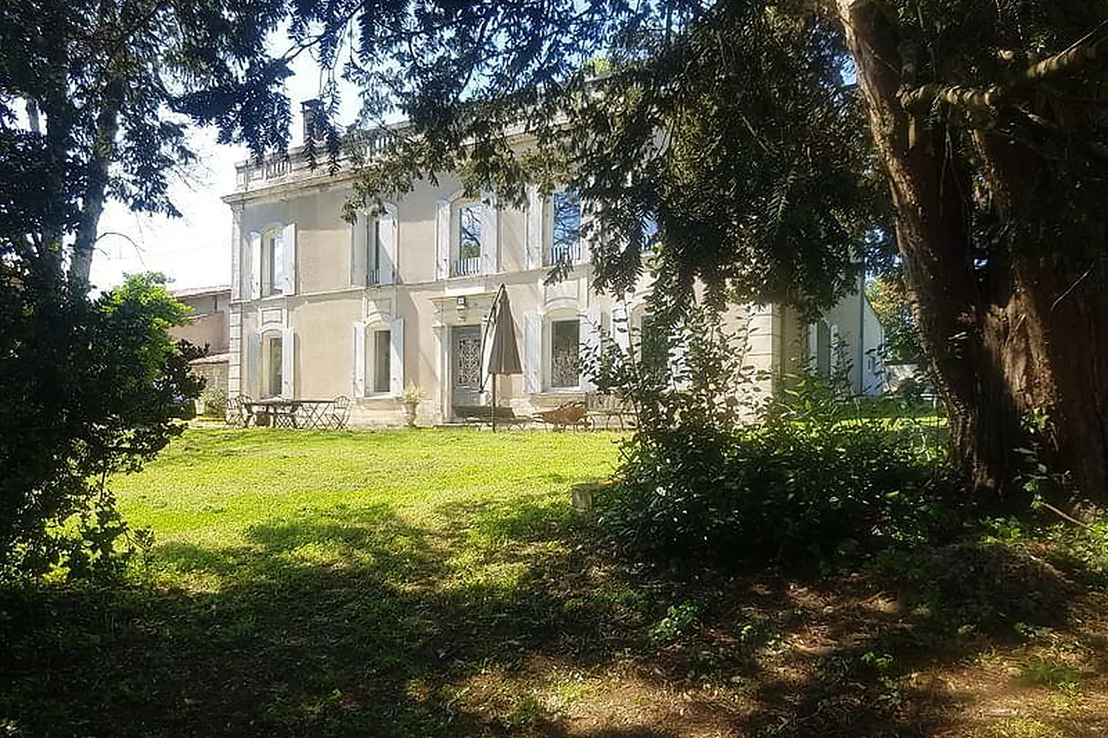 Lieux événementiels, LOGIS OZANIE