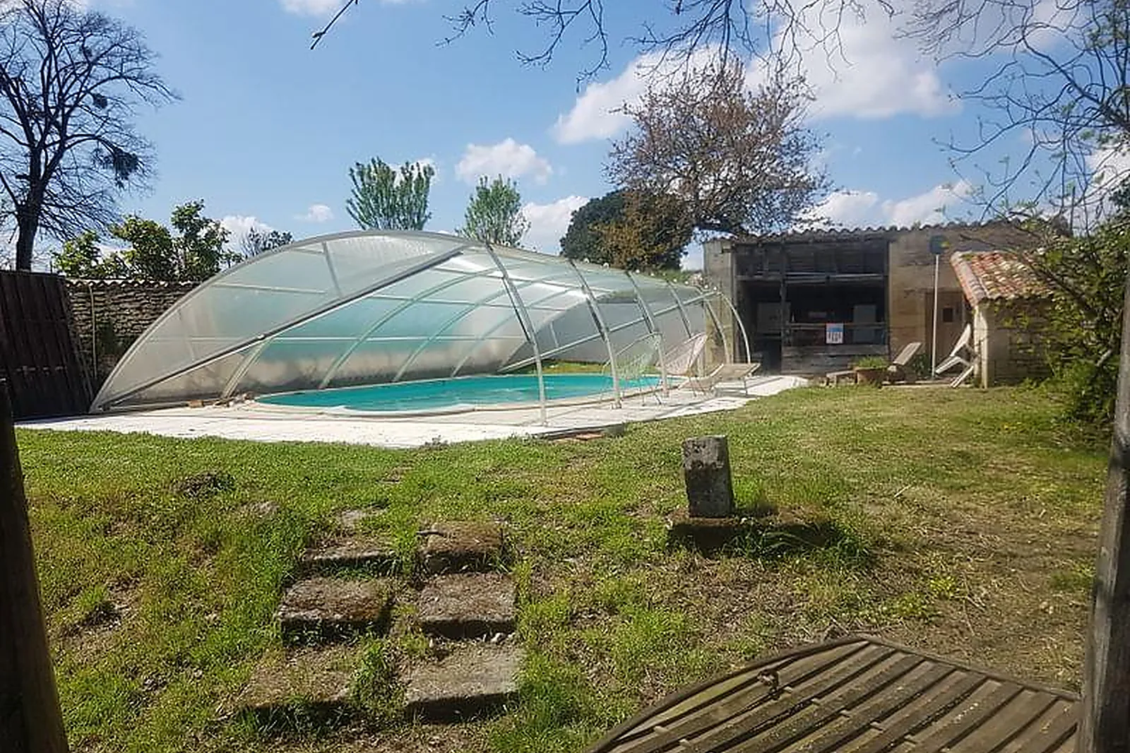 Lieux événementiels, LOGIS OZANIE