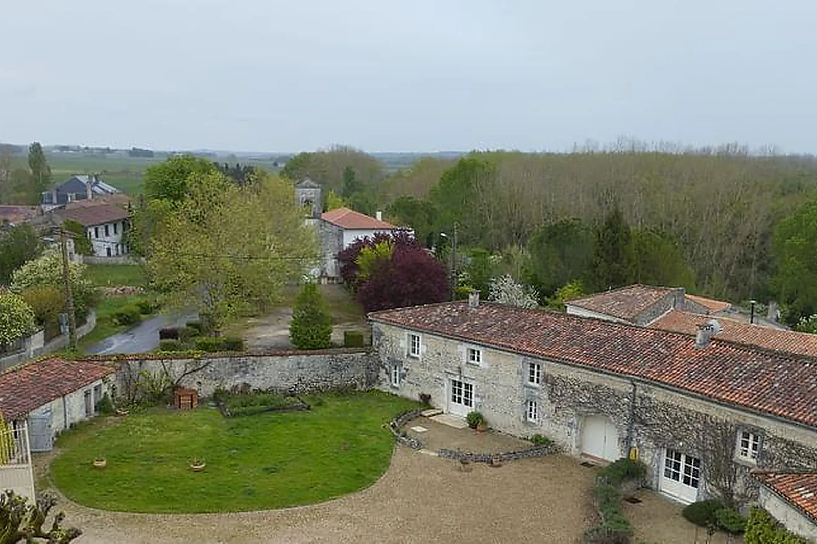 Lieux événementiels, LOGIS DU PARADIS