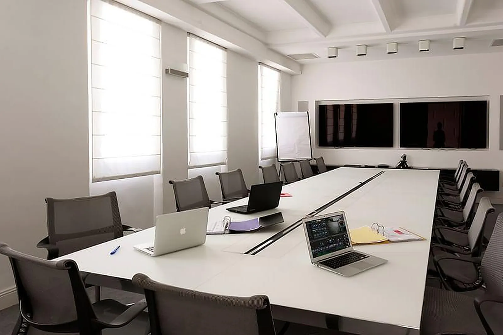 Lieux événementiels, LOKALL