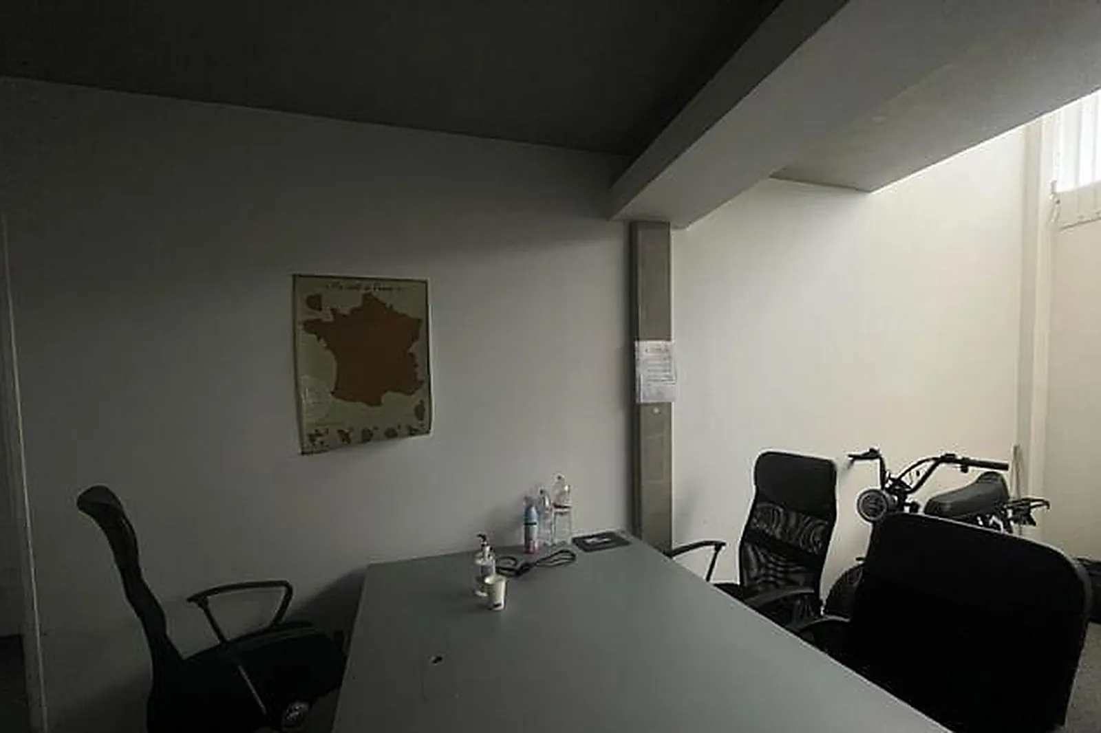 Lieux événementiels, LOUER UNE SALLE DE RÉUNION / FORMATION JUSQU'À 18 PERSONNES