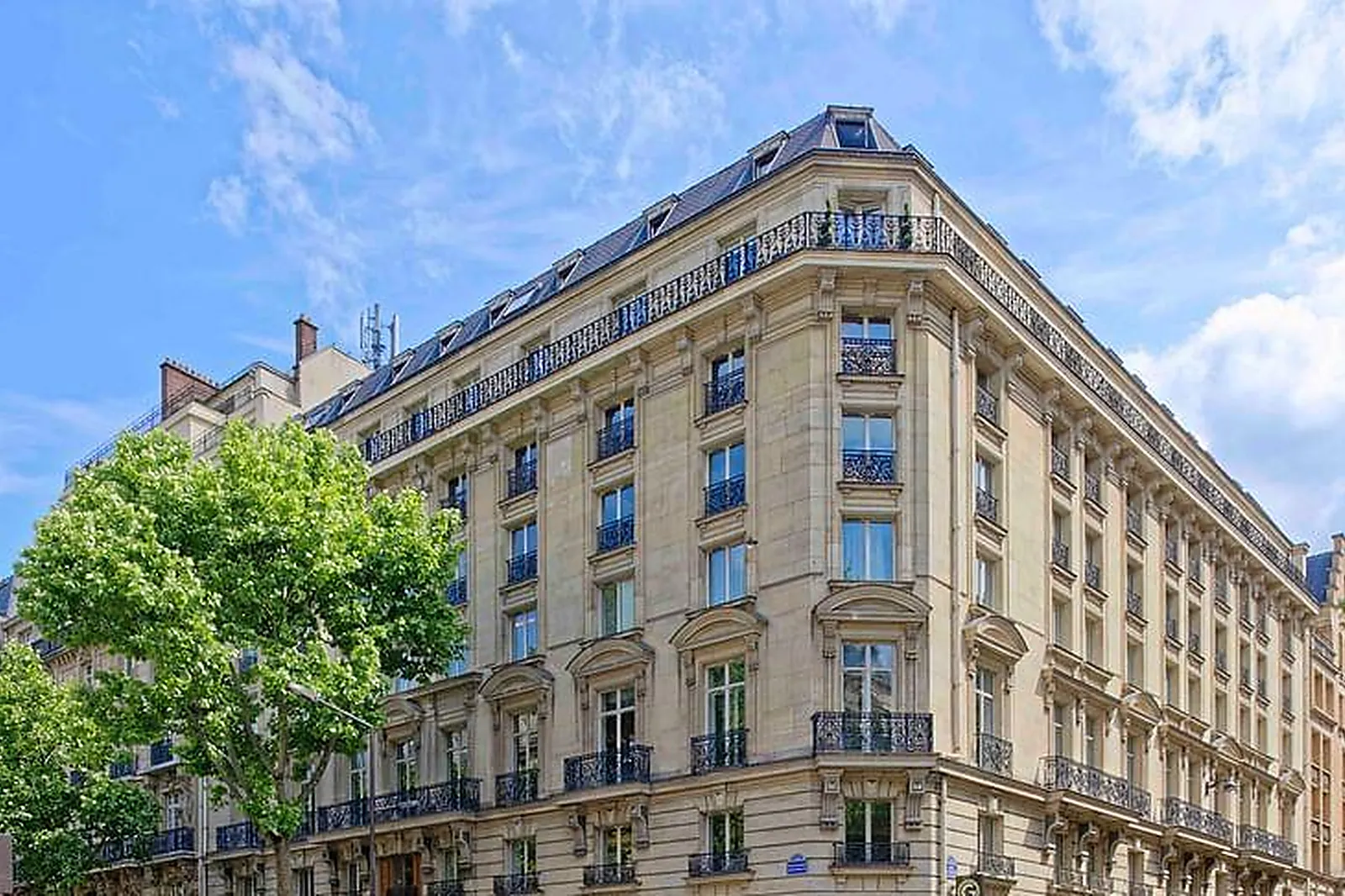 Lieux événementiels, LUXURYHOTELSCHOOL