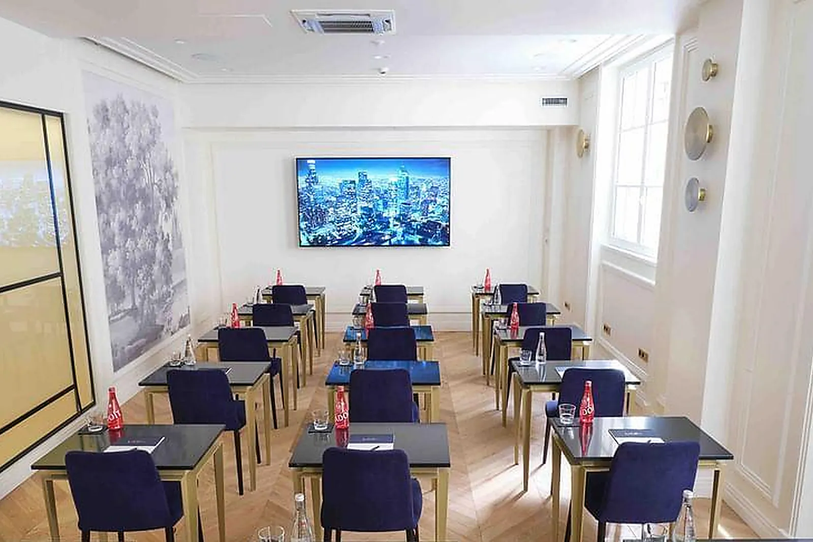 Lieux événementiels, LUXURYHOTELSCHOOL