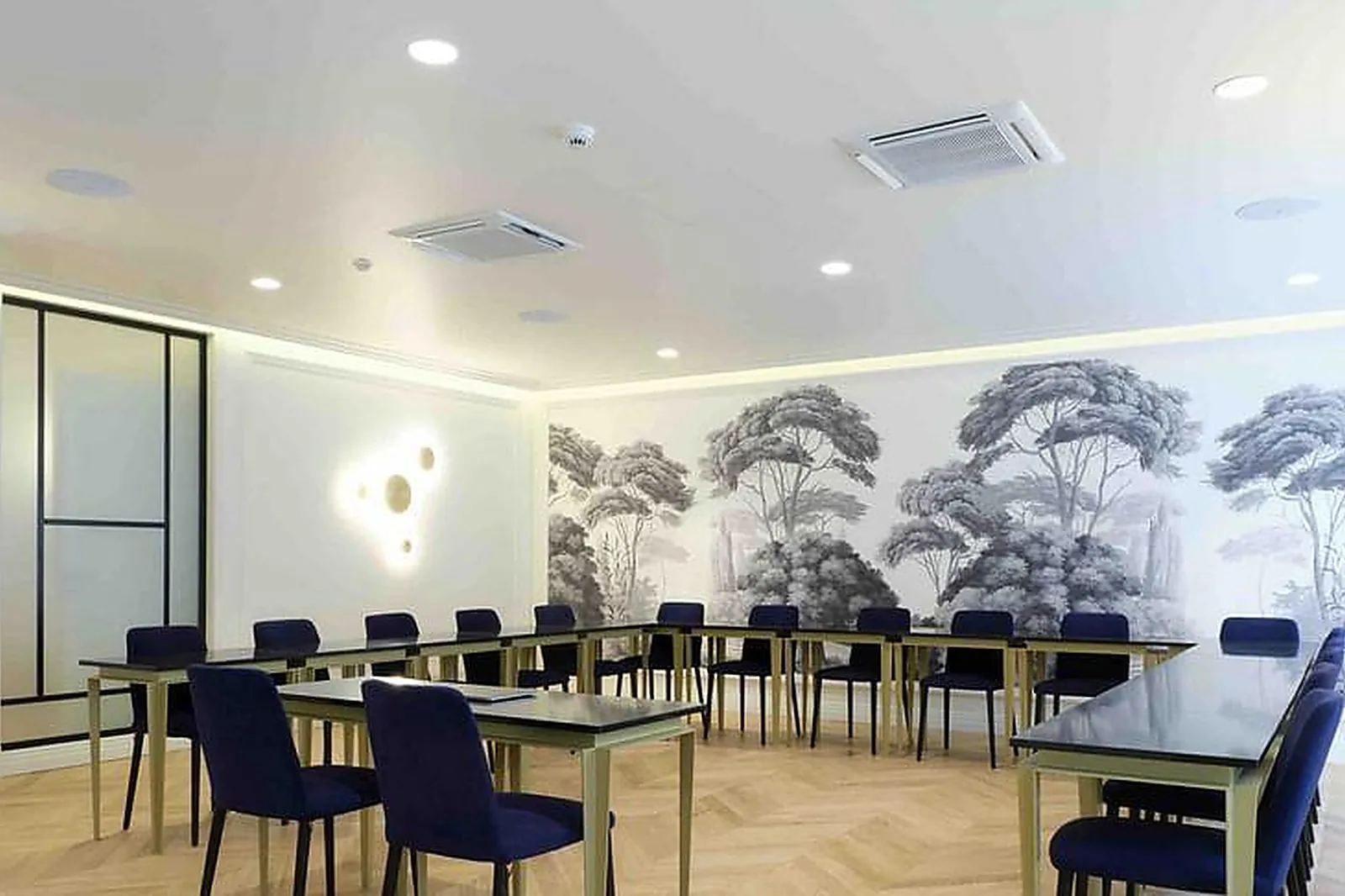 Lieux événementiels, LUXURYHOTELSCHOOL