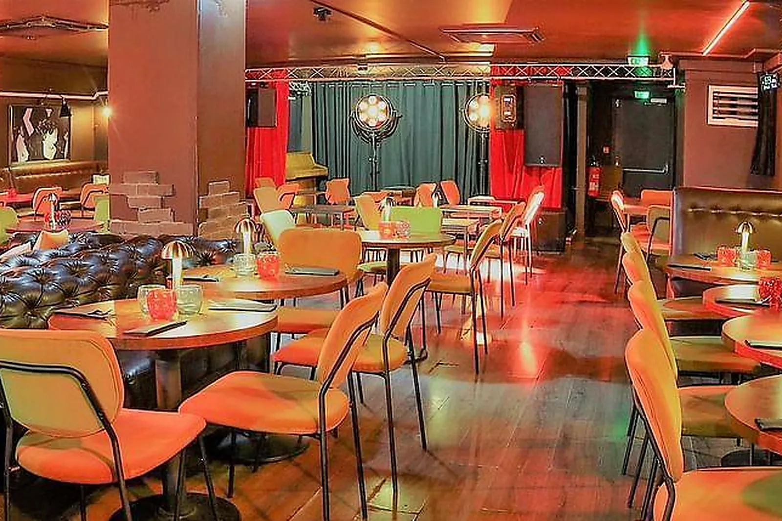 Lieux événementiels, L'ÉTAGE