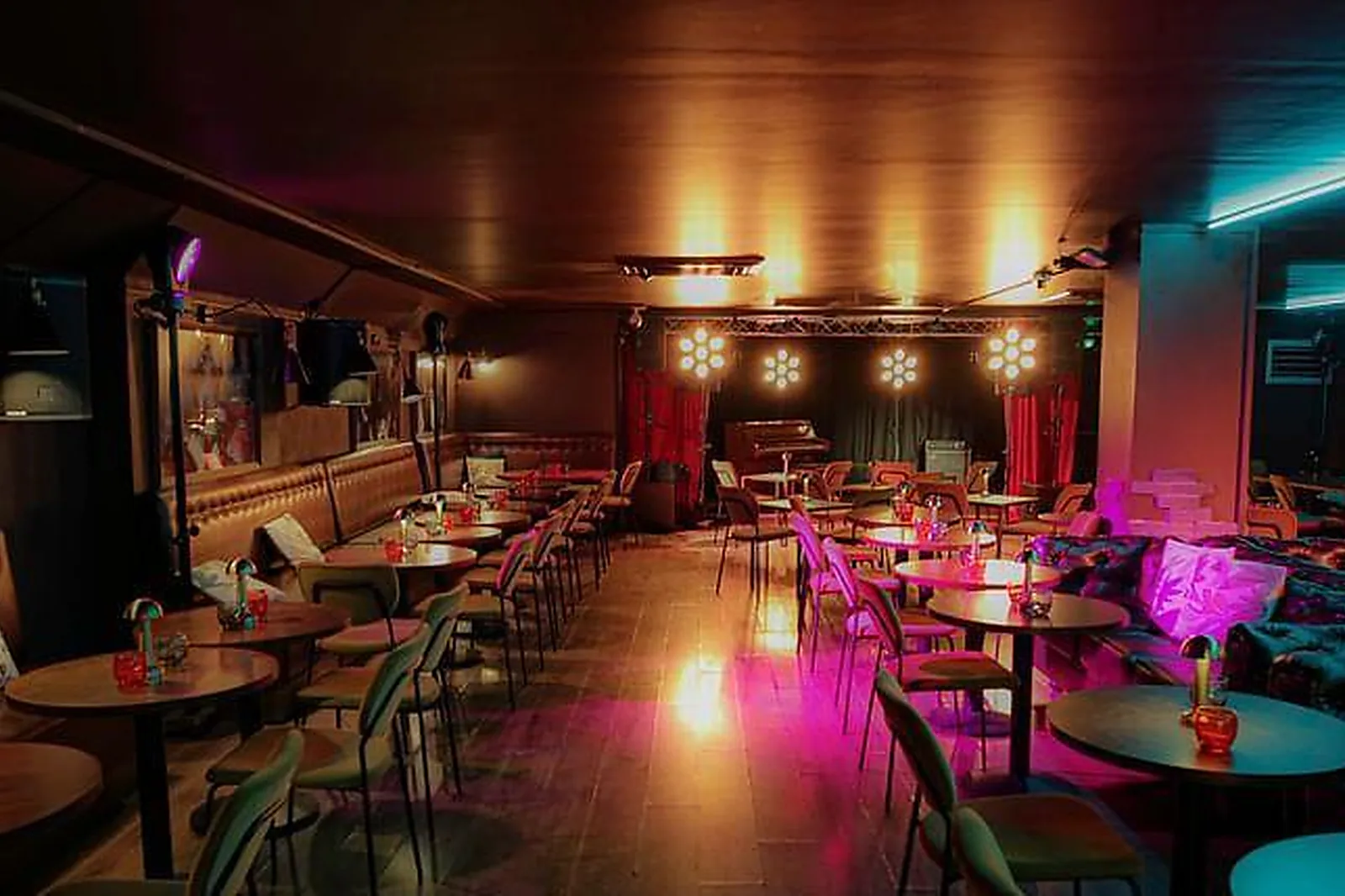 Lieux événementiels, L'ÉTAGE