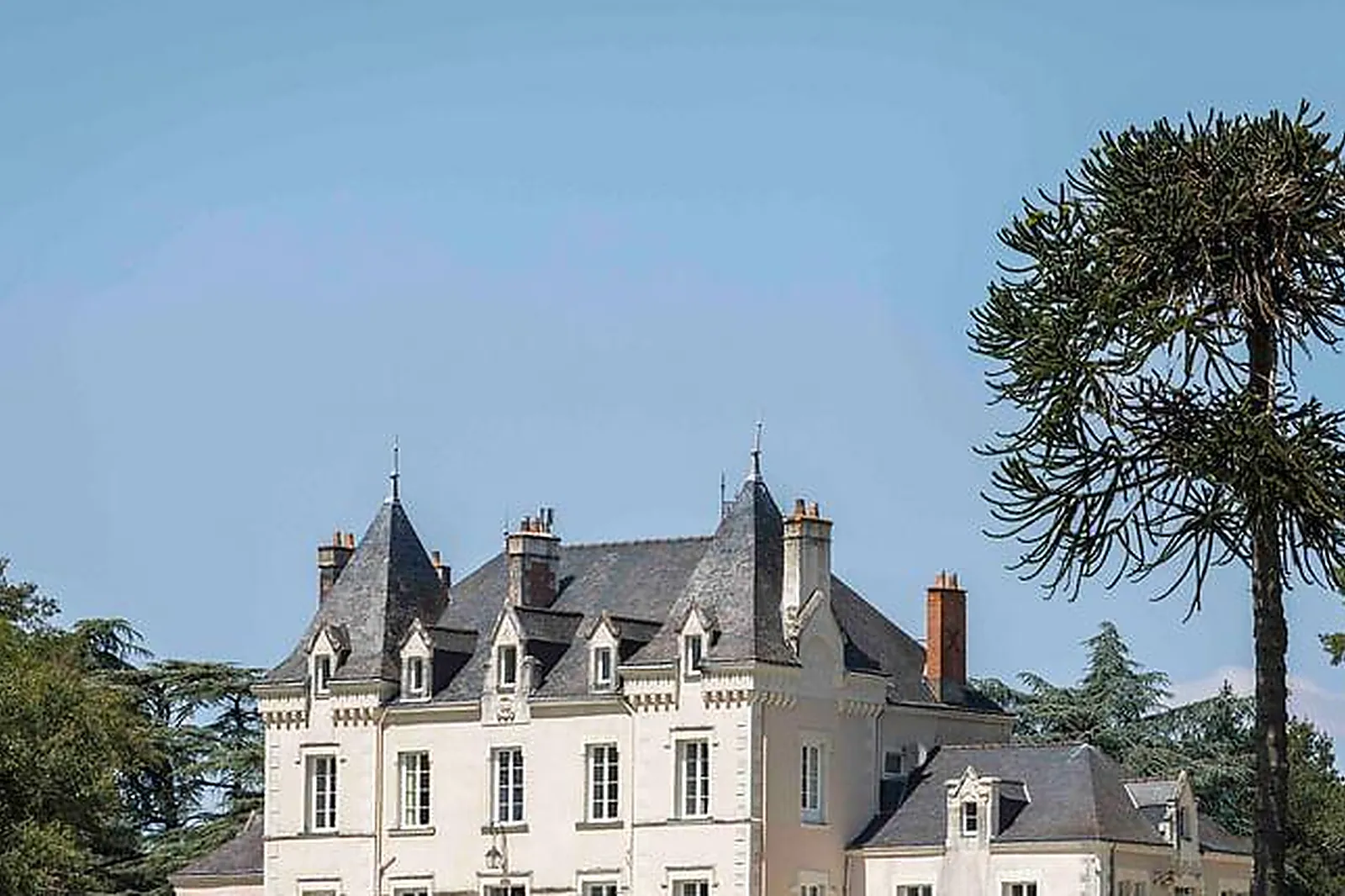 Lieux événementiels, L'ÉCO-DOMAINE DU CHALONGE