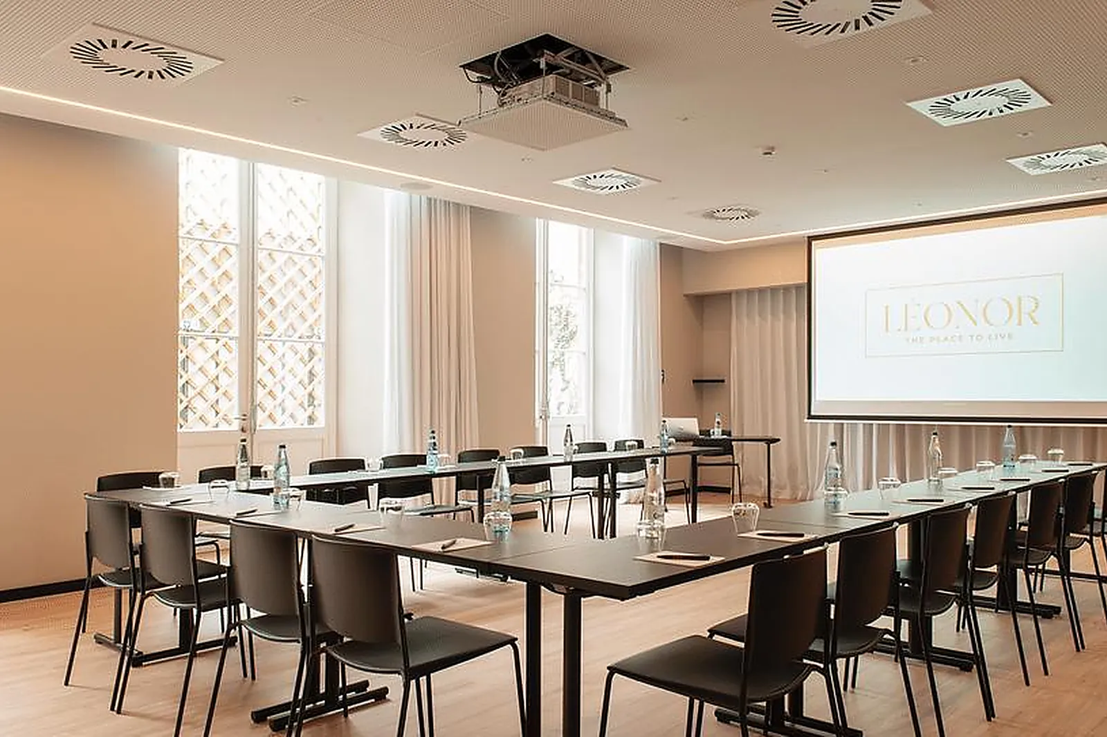 Lieux événementiels, LÉONOR STRASBOURG ****