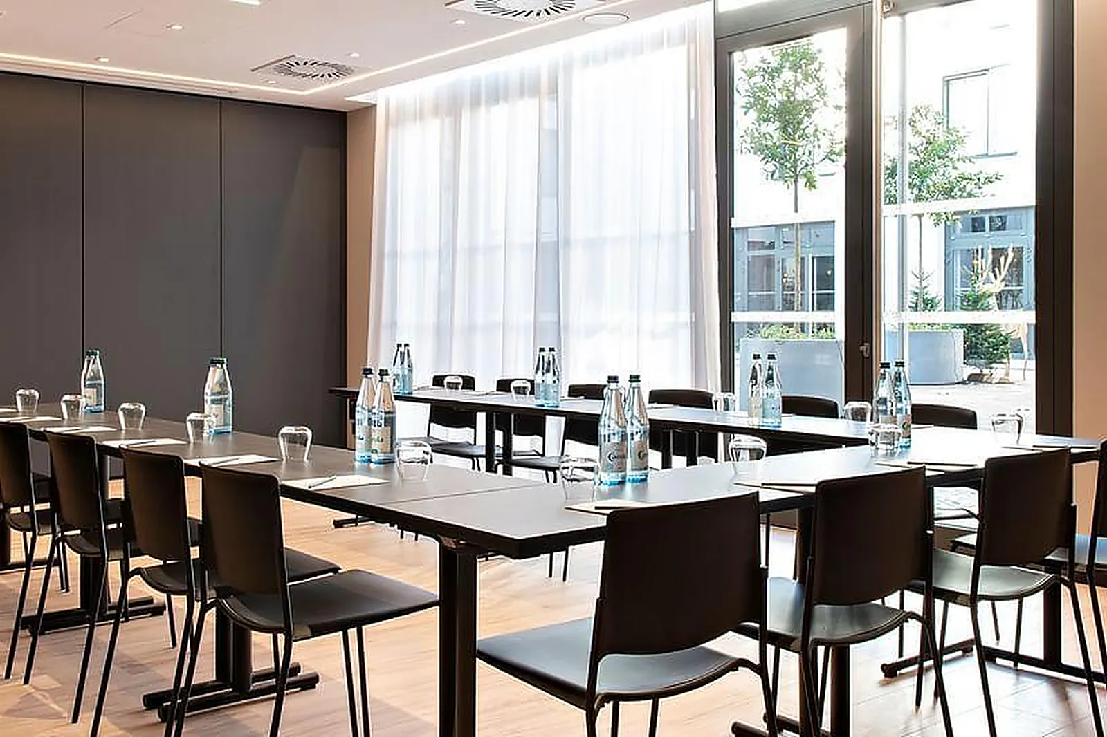 Lieux événementiels, LÉONOR STRASBOURG ****