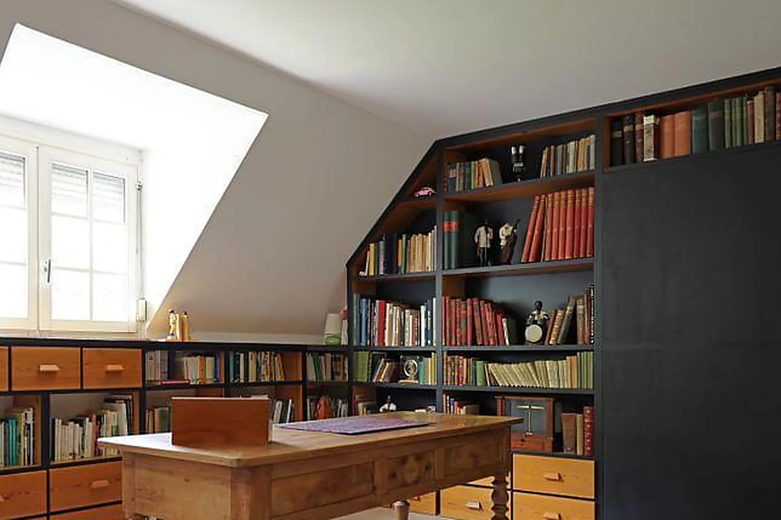 Lieux événementiels, LÉTABLI