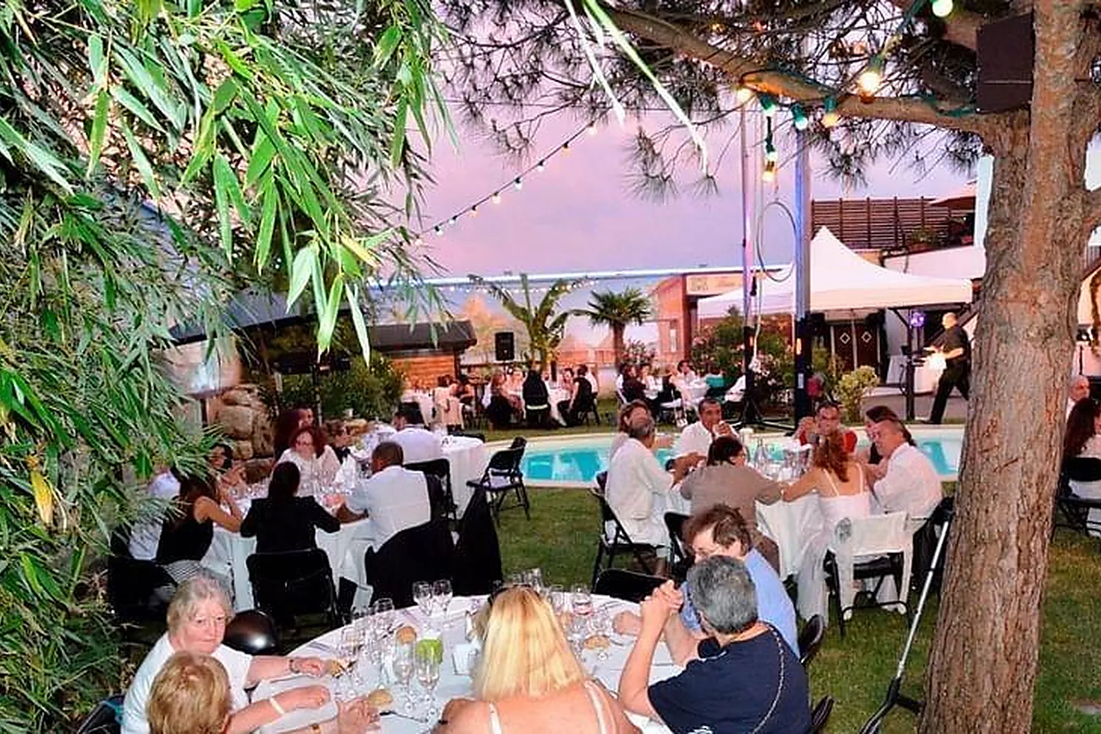 Lieux événementiels, L'ÎLE ENCHANTÉE