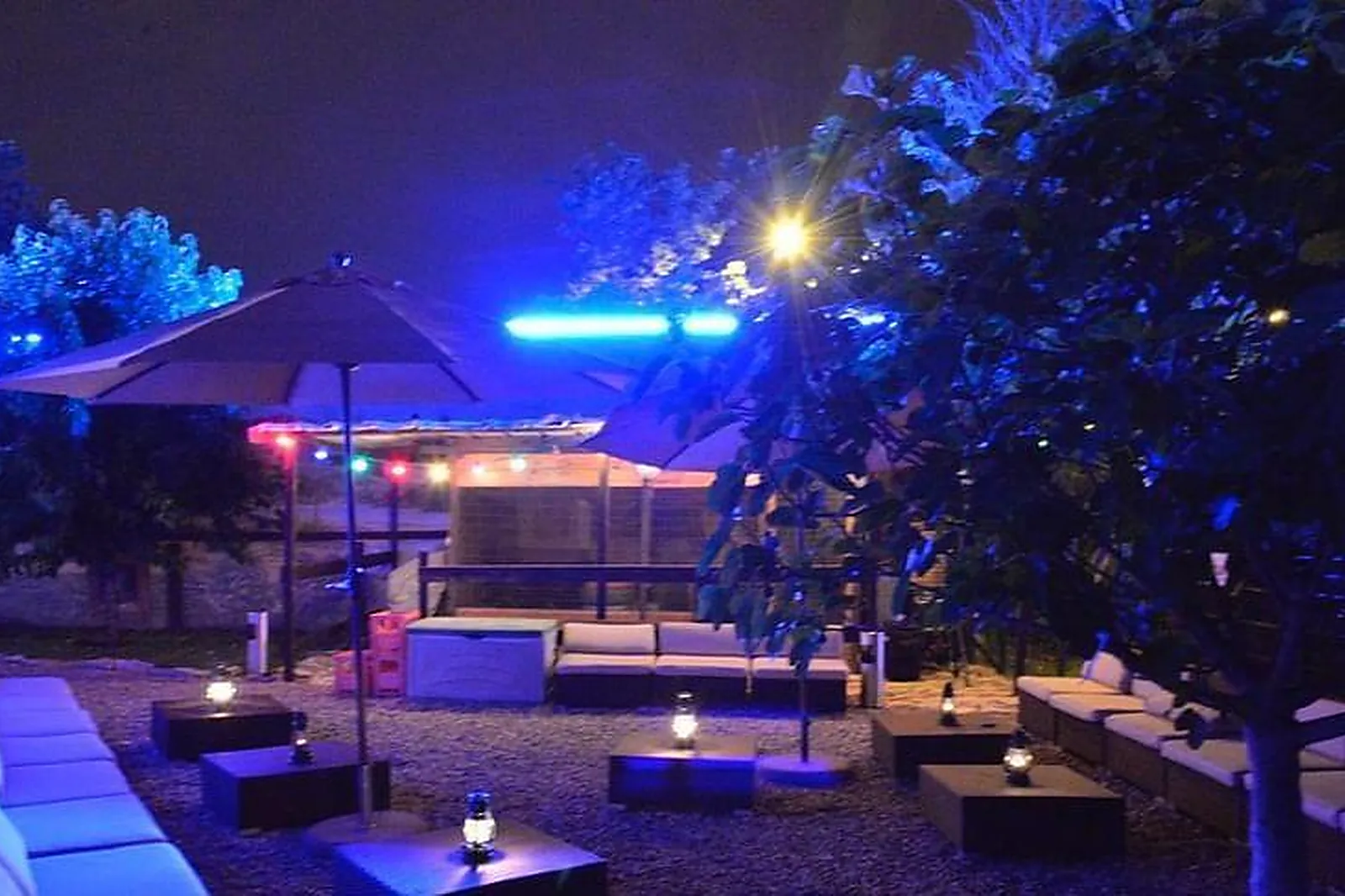 Lieux événementiels, L'ÎLE ENCHANTÉE