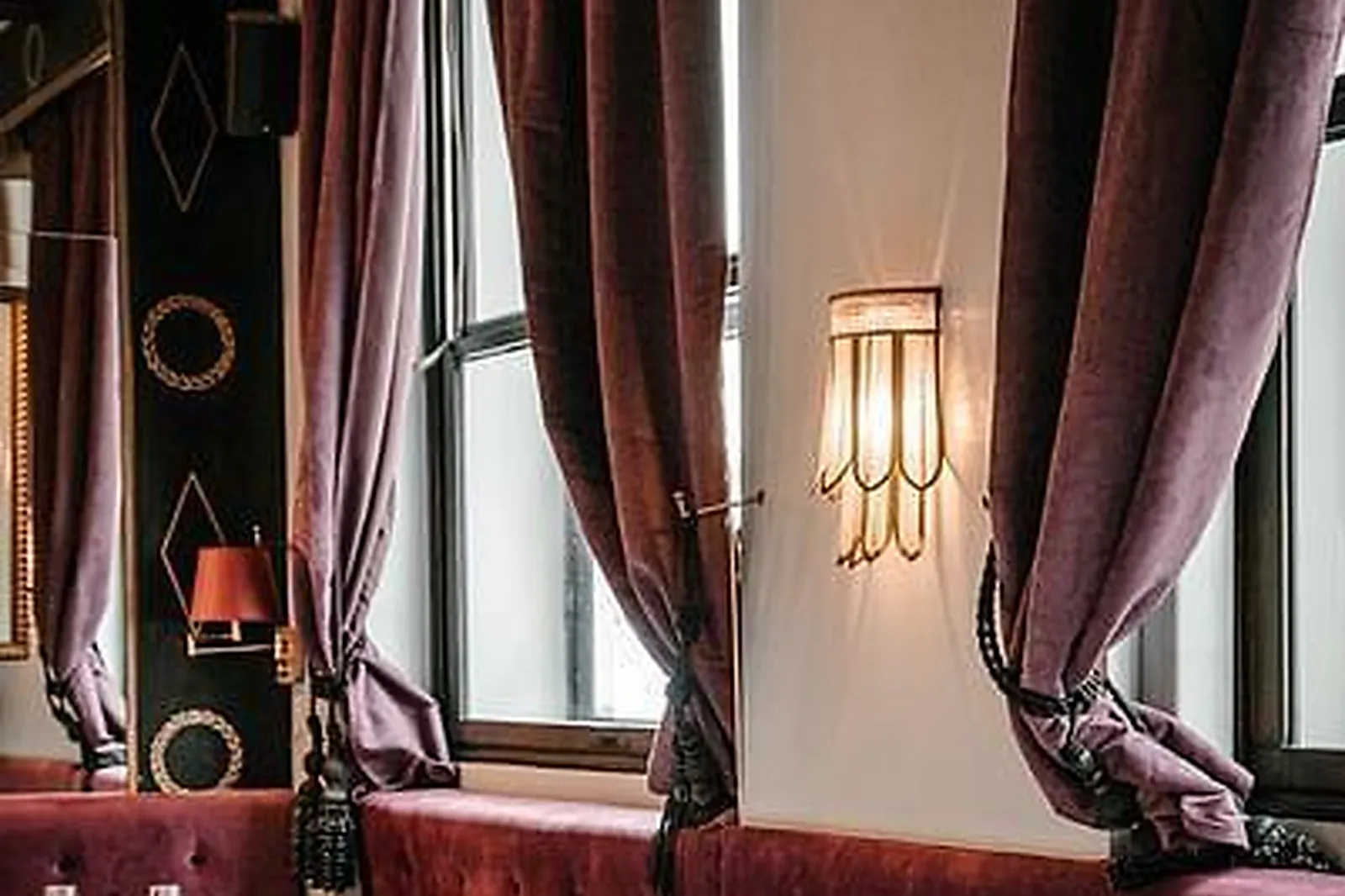 Lieux événementiels, L’EMPIRE DU 8EME