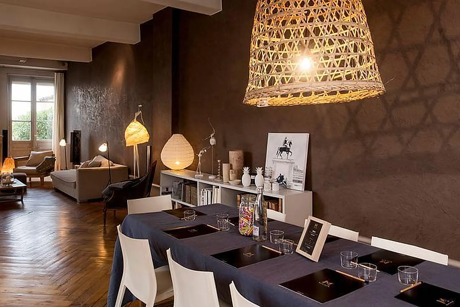 Lieux événementiels, SALLE DE RÉUNION CASTRAISE